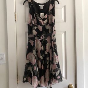 Sleeveless floral dress.